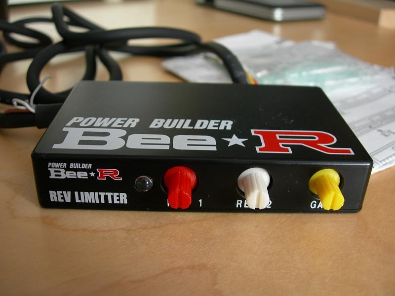 Bee R Rev Limiter Launch Control kaufen | Maxspeed Motorsport