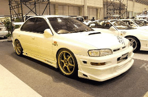 Front bumper Bomex